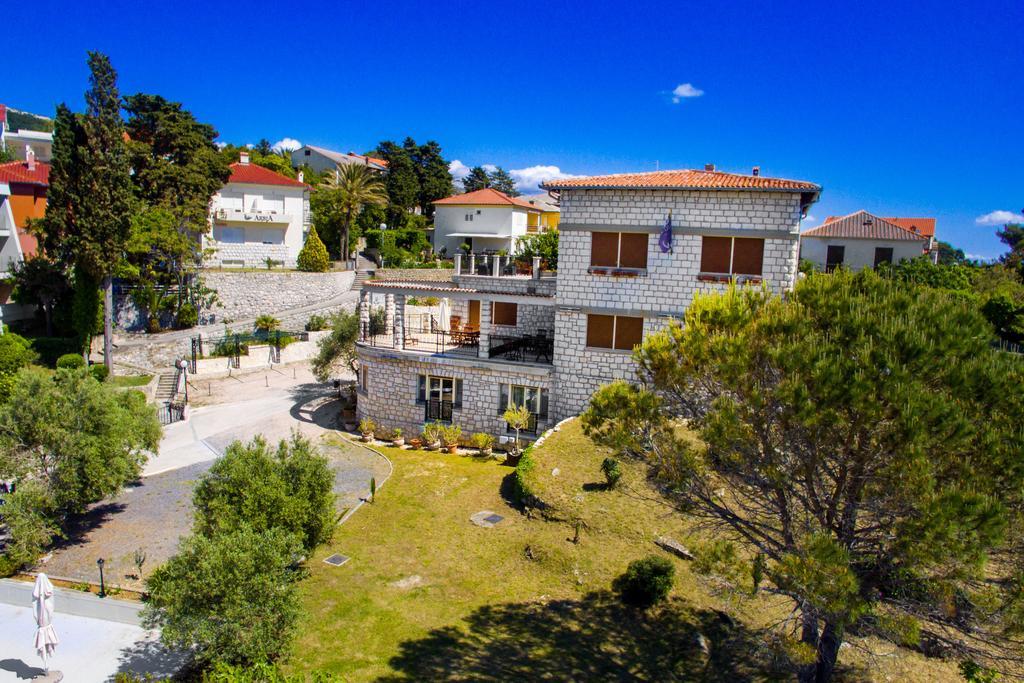 Villas Arbia - Margita Beach Hotel Banjol Екстер'єр фото