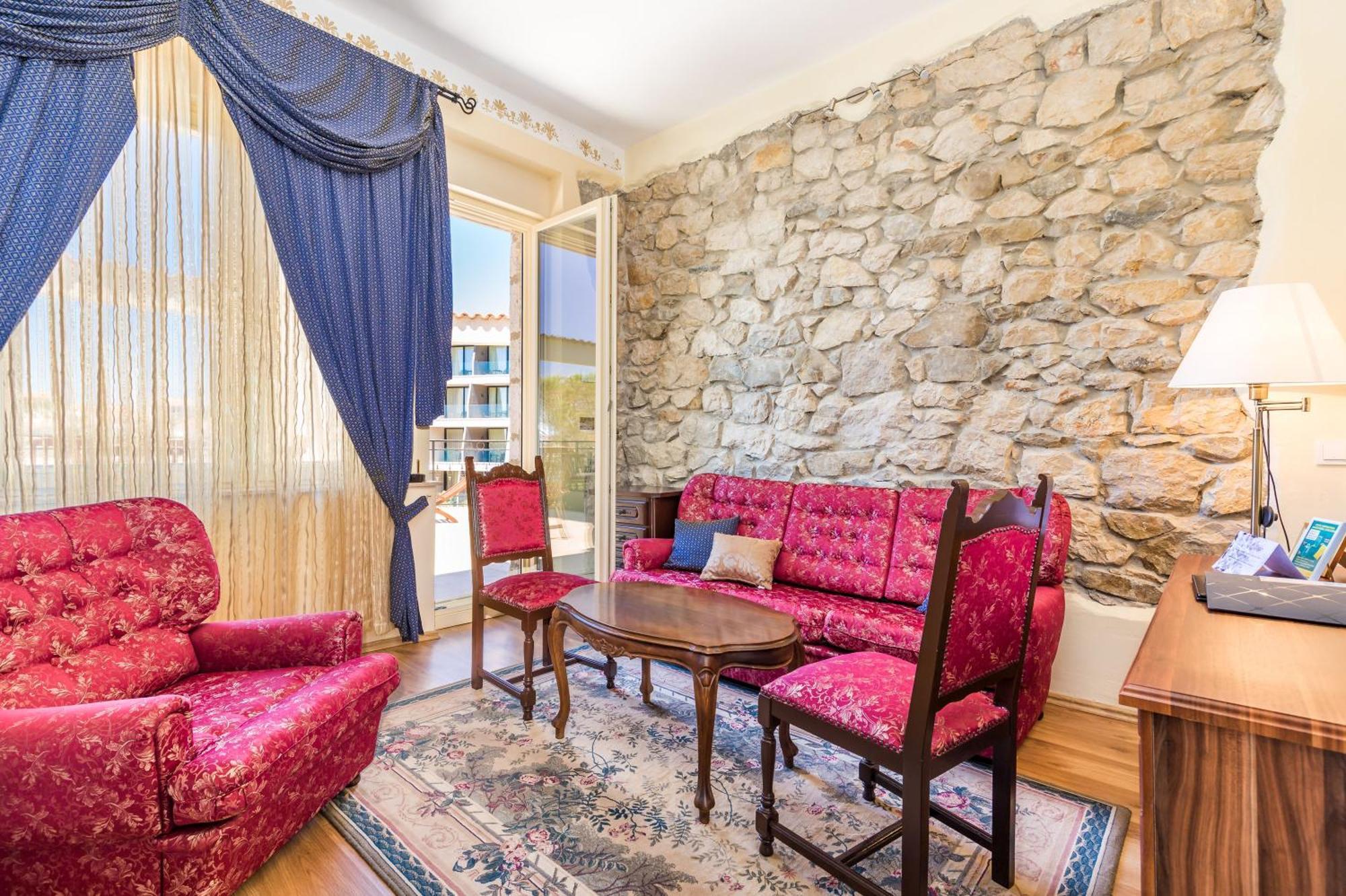 Villas Arbia - Margita Beach Hotel Banjol Екстер'єр фото