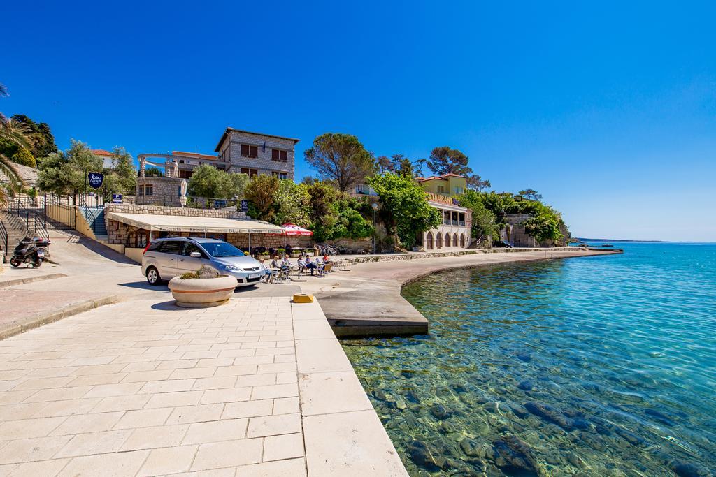 Villas Arbia - Margita Beach Hotel Banjol Екстер'єр фото